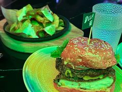 -DEEP·美式餐吧(五棵松华熙LIVE店)