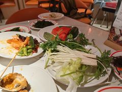 -享遇.锅姥姥牛排海鲜自助(小寨店)