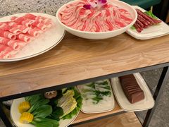 -三人行骨头王火锅(长寿店)
