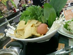 -呷哺呷哺(世贸.工三店)
