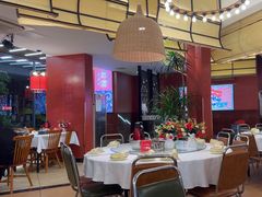-刘姐啤酒鱼民族演艺餐厅(西街总店)