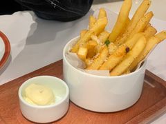 -阿妮叶李(光谷世界城店)