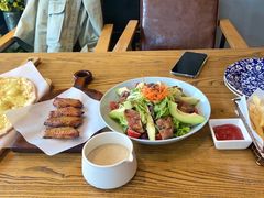 牛油果烤鸡藜麦沙拉-LYFATTI 莱芙缇(赣水路店)