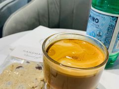 -Fridi Patisserie Cafe