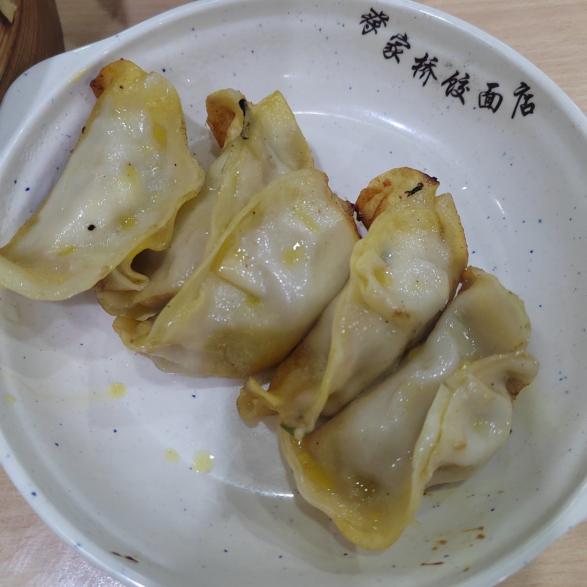 逛不腻的夜市|关于扬州-蒋家桥老字号汤包饺面