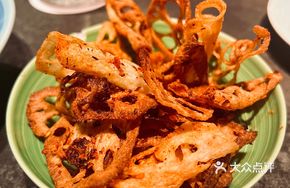 Flavorful Honghu Lotus Root