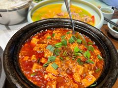 -万重锦·人文川菜馆(骡马市店)