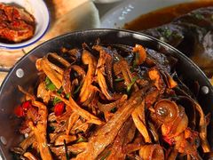 -丹水桥地锅鱼·翘嘴鲌·地方特色全鱼宴(丹江口大坝店)