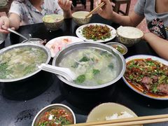 -胡记牛肉汤锅(光辉路总店)