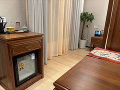 -府学·秋果S酒店(北京南锣鼓巷四合院店)