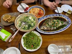 -芦茨金富饭庄·25年老字号·专做稻草鸡