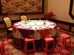 包厢-鹊华居·地道鲁菜·海鲜·融合味(大明湖店)