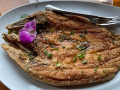 -Chom Cafe and Restaurant