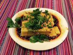 -香巴拉云南餐厅(华莱坞店)