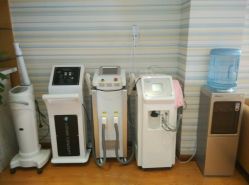 -苗方清颜专业祛痘养生