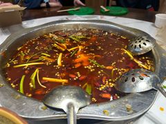 -乡土特色.冷锅鱼.牦牛肉汤锅
