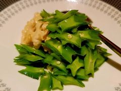 龙豆拌鲜核桃仁-老吉堂上海本帮菜(工体店)