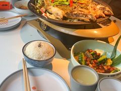 -鸣记脆皮烤鱼·海鲜烤鱼(三八广场店)