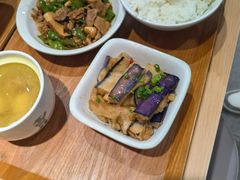 -老乡鸡(东方广场店)