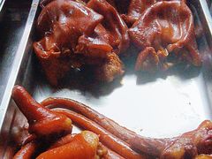 -老鼎万春卤菜(五代传承创始老店)