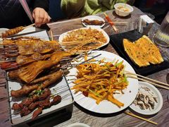 -老街烧烤大排档·地道湖北菜·龙虾馆(汉口火车站店)