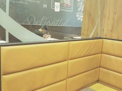 -肯德基(彩云城店)