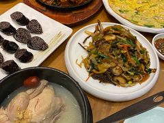 -长寿参鸡汤(朝韩风情街店)