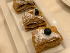 芝士蓝莓拿破仑-利苑酒家(宜安广场店)