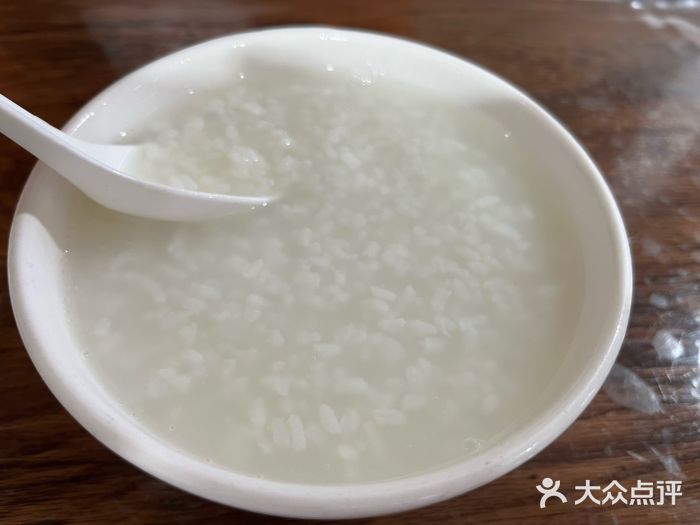 车头老二大排档白粥图片