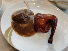 品臻松露干鲍脆皮乳鸽-海味观(老西门店)