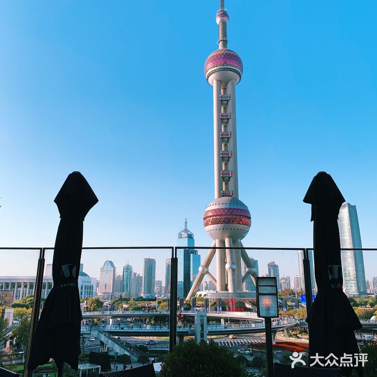 沪上老牌三大牛排馆之一的莫尔顿牛排