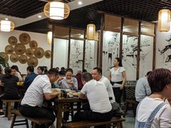 -黄桷树曹家私房菜(江与城店)