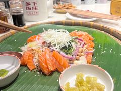 捞起三文鱼-广府乡下·饭庄(新港东路店)