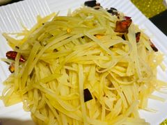 炝炒土豆丝-燕青小馆(东园大厦店)