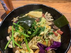 -万记麻辣烫国展总店