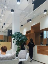 -CARR SALON
