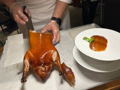 酥香嫩烤鸭-四季民福烤鸭店(外滩外白渡桥店)