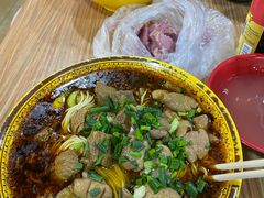 -胥佳烧鸡公牛肉面馆