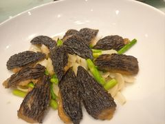 百合煎酿羊肚菌-一品滇香·云南菜(公益西桥店)