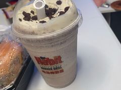 奶昔-The Habit Burger Grill 哈比特汉堡(世博店)