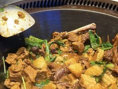 -山河屯铁锅炖·非遗东北菜(南山店)