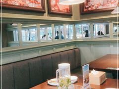 大堂-前海沿·青岛菜(李沧万达店)