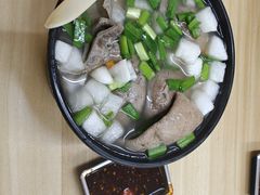 -牛师傅广式药膳牛骨汤美食(江南西店)