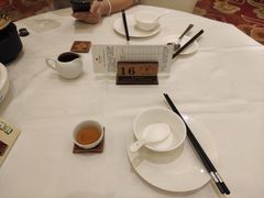 餐具摆设-广州酒家(昌岗地铁站店)