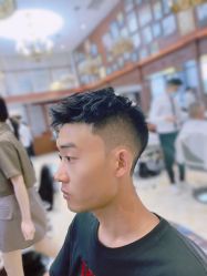 -尼特斯男士发型馆