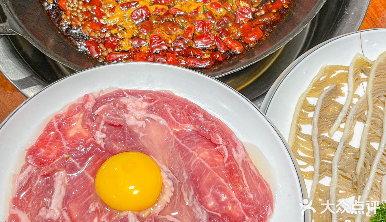 🔥复古风满满，温江火锅新宠儿，你尝过了吗？