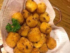 很脆的松露豆腐-新白鹿餐厅(百联中环店)