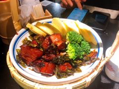 龙井脆皮茶香肉-老头儿油爆虾·知味杭州(爱琴海购物中心)