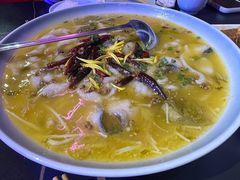老坛酸菜鱼-粉墨特色菜·烧烤音乐酒馆