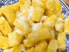 -乡土特色.冷锅鱼.牦牛肉汤锅